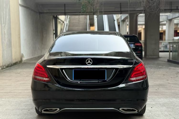 Used Mercedes-Benz C-Class 2015 Facelift C 200 L Exterior 4