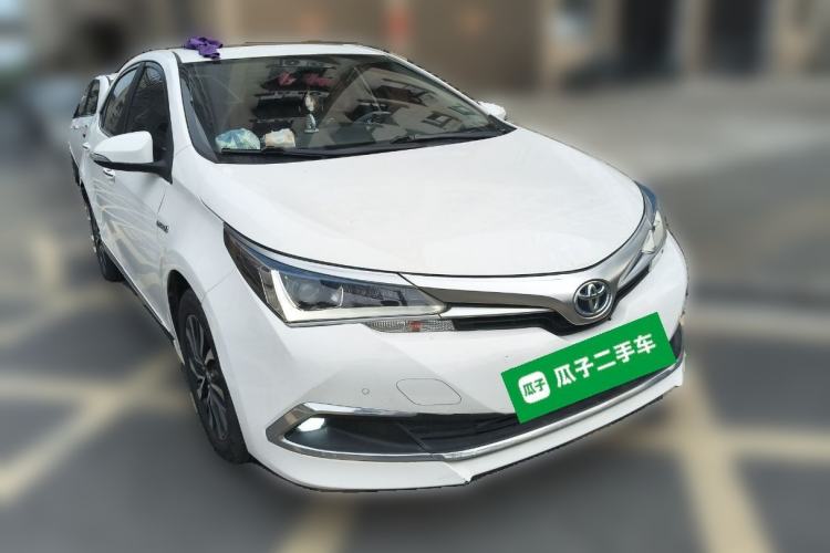 Used Toyota Corolla 2018 Dual-Engine 1.8L E-CVT Smart Edition Front Right 45 Deg