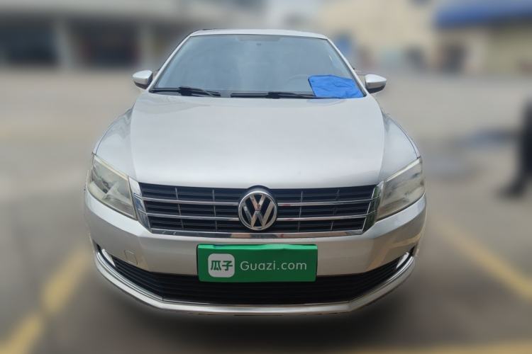 Used Volkswagen Lavida 2013 1.6L Manual Comfort Edition

