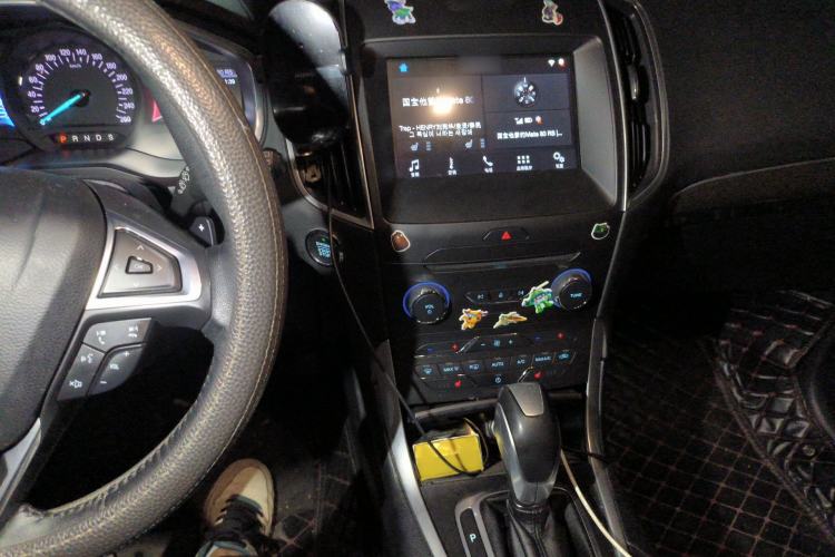 Used Ford Edge 2016 EcoBoost 245 Two-Wheel-Drive Titanium 7-Seater
