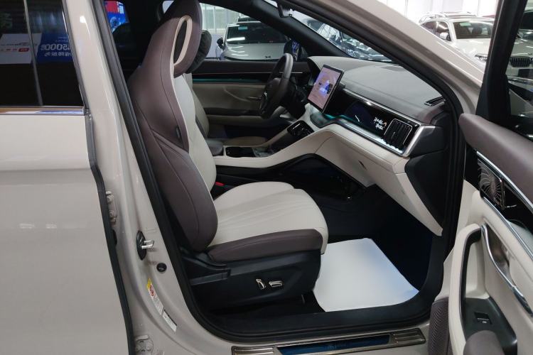Used BYD Song PLUS New Energy 2025 DM-i 112KM Prestige Model Right Front Seat