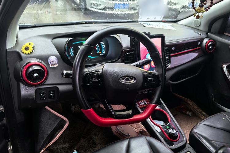 Used Chery New Energy Little Ant 2022 Revised Version Sweet Pink Edition Half-Sugar Version Lithium Iron Phosphate 30.7 kWh 30 kW 301 km