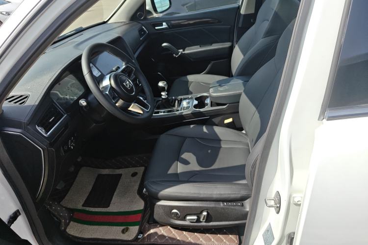 Used Zotye T600 2016 Sport Edition 1.5T Manual Prestige Model Left Front Seat