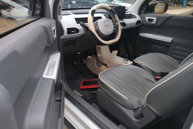 Used Geely Galaxy Panda 2024 200km Panda Kart Driver Seat