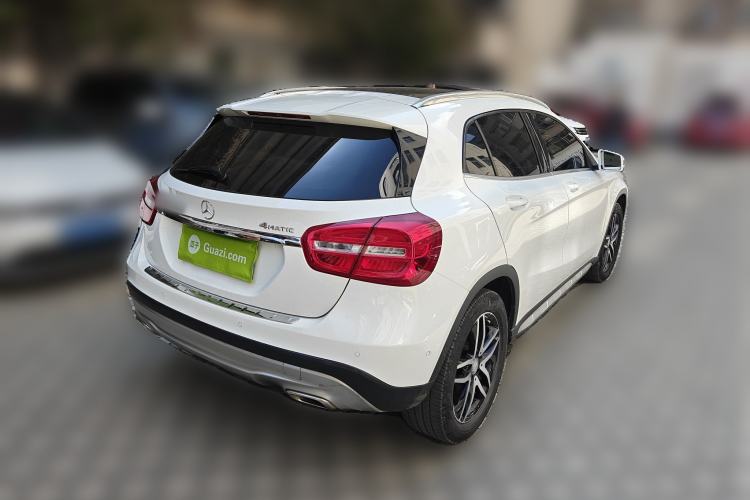 Used Mercedes-Benz GLA 2016 GLA 220 4MATIC Fashion Edition Rear Right 45 Deg