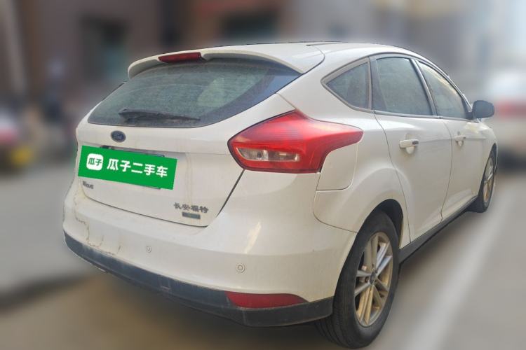 Used Ford Focus 2015 Hatchback EcoBoost 125 Automatic Supreme Style Edition
