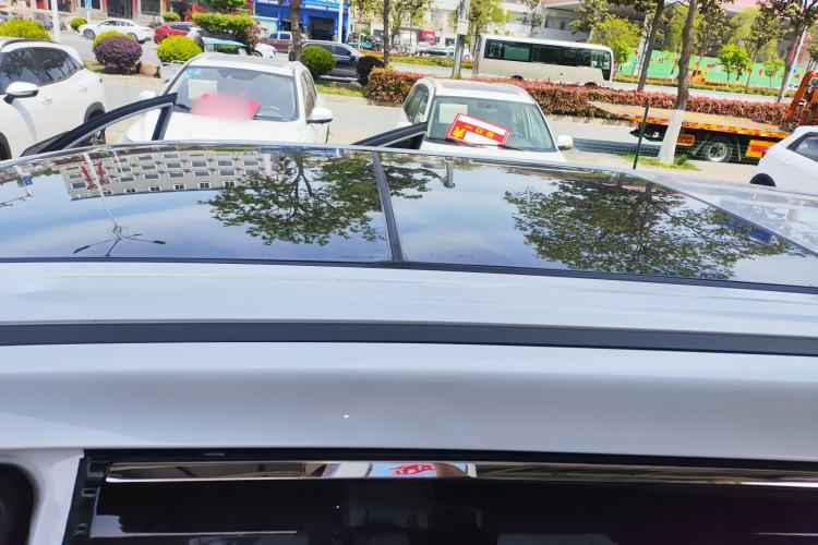 Used GAC Trumpchi M6 2023 PRO 270T DCT Luxury Edition Roof