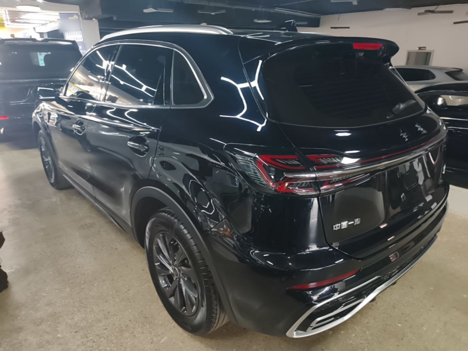 Hongqi HS5 2026 Model 2.0T Two-Wheel Drive Qi Xiang Pro Edition — снимка 4