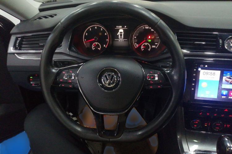 Used Volkswagen Passat 2017 330TSI DSG Luxury Edition