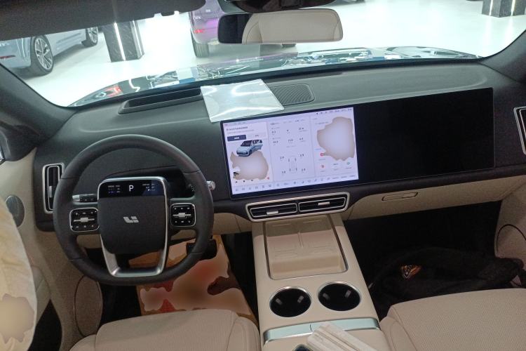 Used Li Auto L6 2025 Pro Smart Refresh Edition Center Console