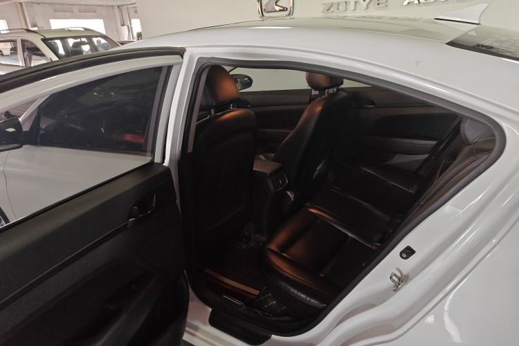 Used Hyundai Elantra (6th Generation / Lingdong) 2018 1.4T Dual-Clutch Xuan Dong · Dynamic Edition
