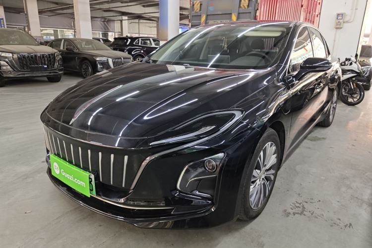Used Hongqi E-QM5 2022 431 km Charge & Enjoy Edition