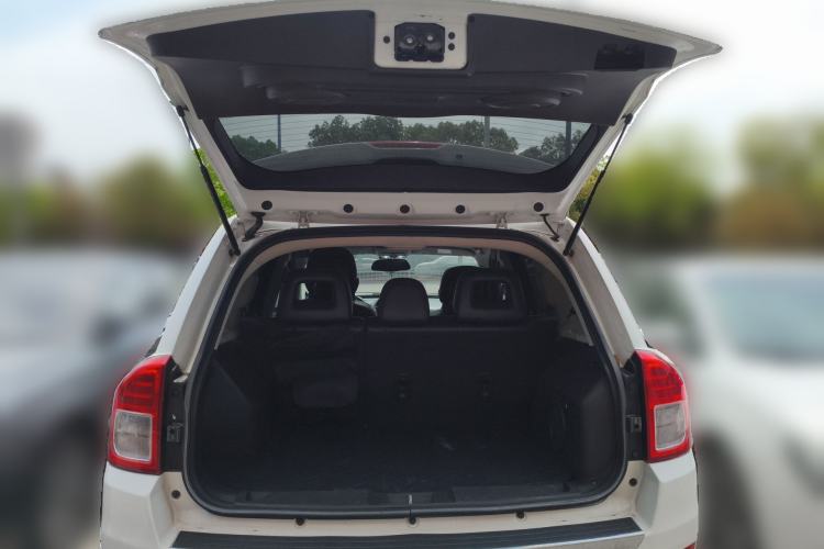 Used Jeep Compass 2013 2.0L two-wheel drive luxury version
