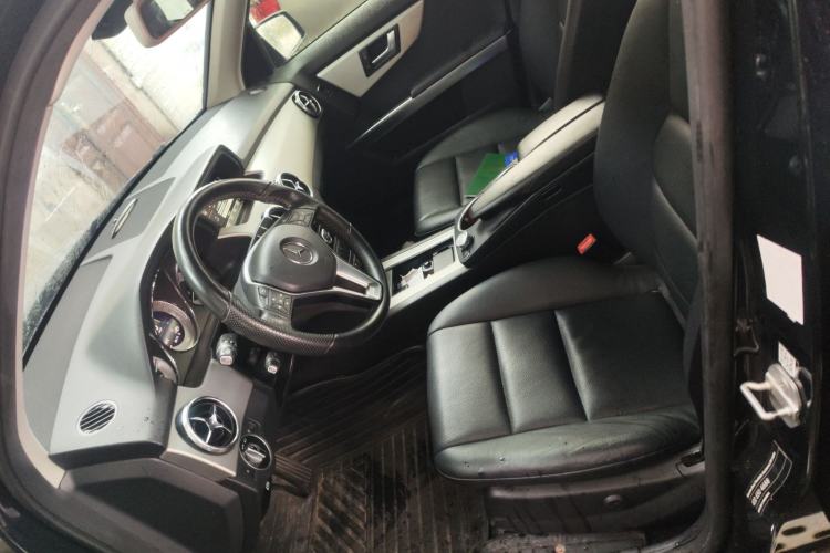 Used Mercedes-Benz GLK-Class 2013 GLK 300 4MATIC Dynamic Sunroof Model
