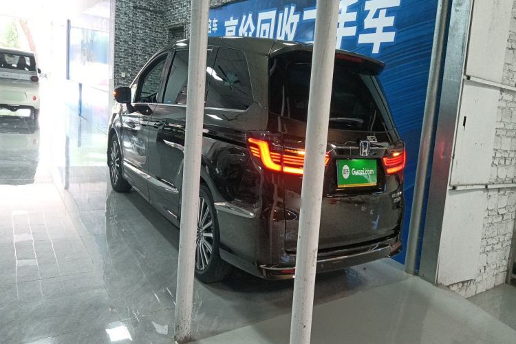 Used Honda Elysion 2022 2.0L eHEV Prestige Edition