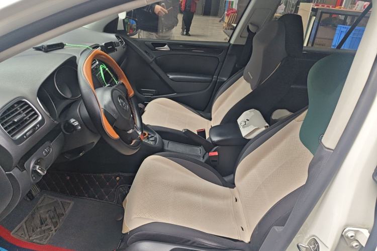 Used Volkswagen Golf 2012 1.6L Automatic Comfort Model Left Front Seat