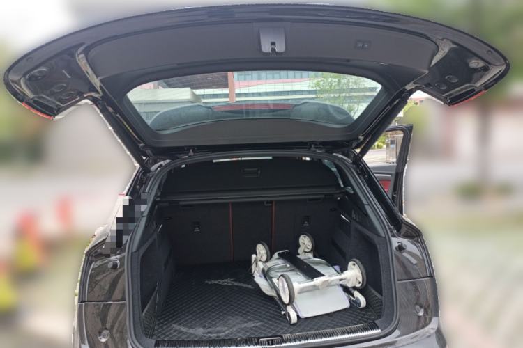 Used Audi Q5L 2025 quattro 45th Anniversary Edition 40 TFSI Luxury Dynamic Model Trunk