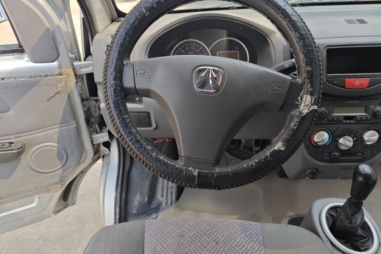 Used BAIC Weiwang 306 2011 1.3L Comfort version 7 seats
