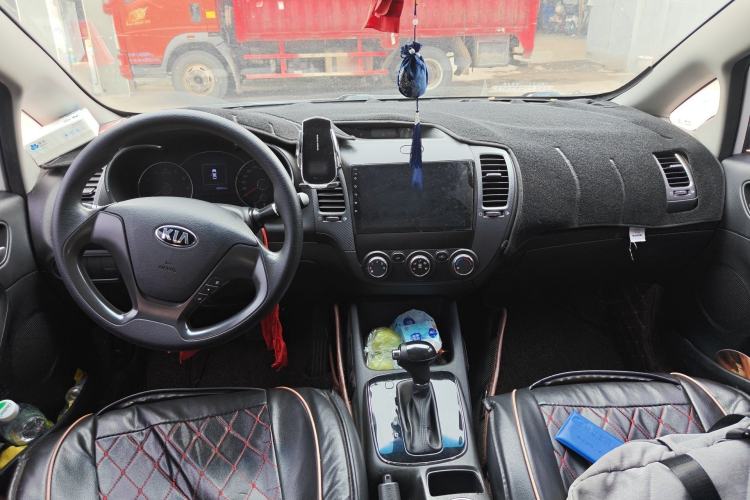 Used Kia K3 2016 1.6L Automatic GL Center Console