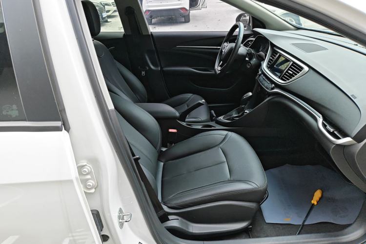 Used Buick GT 2021 Revised Version Flagship 1.5L Automatic Elite Edition Right Front Seat