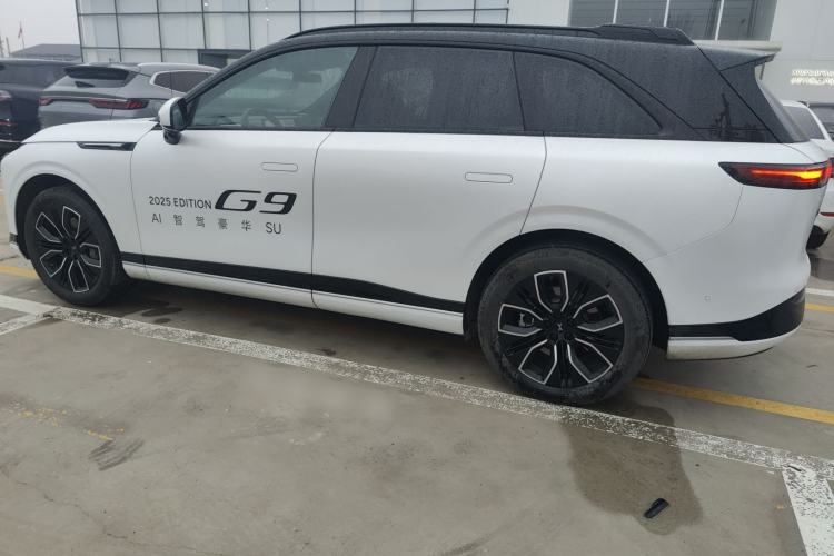 Used XPeng G9 2025 625 Long-Range Max Exterior 3