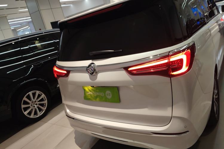 Used Buick GL8 2023 ES Lu Zun Deluxe Model
