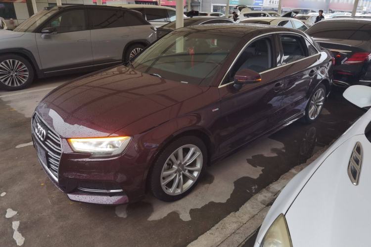 Used Audi A3 2019 Limousine 35 TFSI Fashion Edition China VI Emission Standard