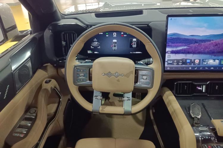 Used Formula Leopard 8 2025 Smart & Brave Flagship Edition 7 Seats
