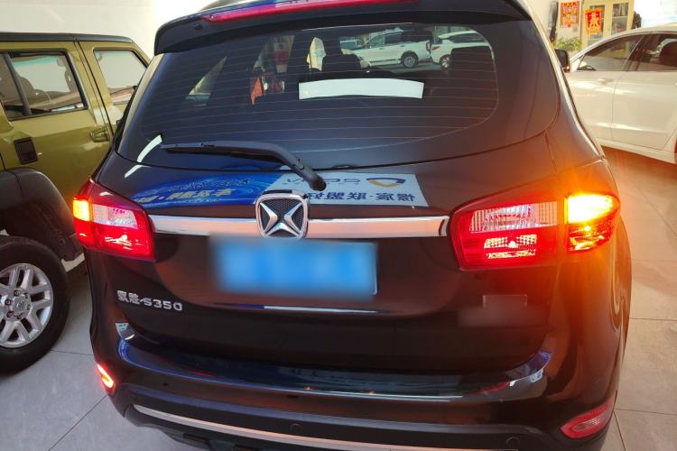 Used JMC Yusheng S350 2016 2.0T Automatic All-Wheel Drive Gasoline Luxury Version with Sunroof 5 Seats
