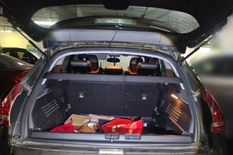 Used Peugeot 3008 2013 2.0L Automatic Trend Edition Trunk