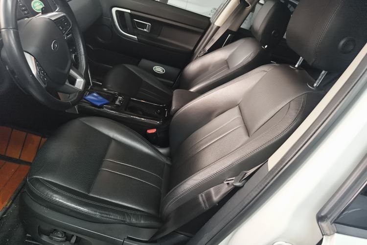 Used Land Rover Discovery Sport 2019 240 PS SE Version China VI Standard
