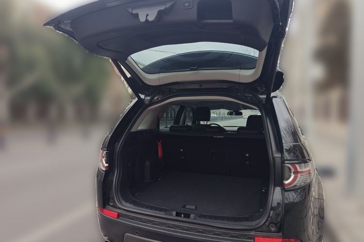 Used Land Rover Discovery Sport 2019 240 PS SE Version China V Standard
