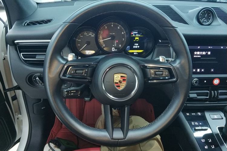 Used Porsche Macan 2023 Macan 2.0T Steering Wheel
