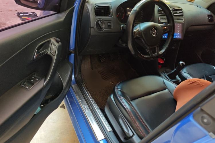 Used Volkswagen Polo 2014 1.4L Manual Fashion Edition Driver Seat