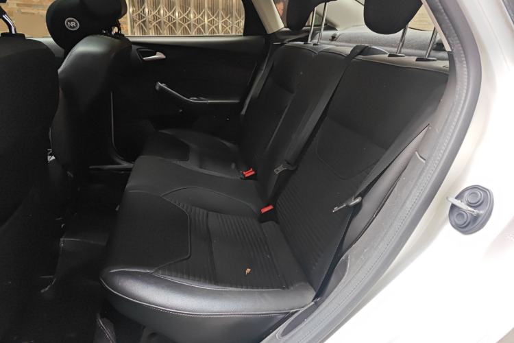 Used Ford Focus 2015 Sedan EcoBoost 125 Automatic Supreme Style Edition