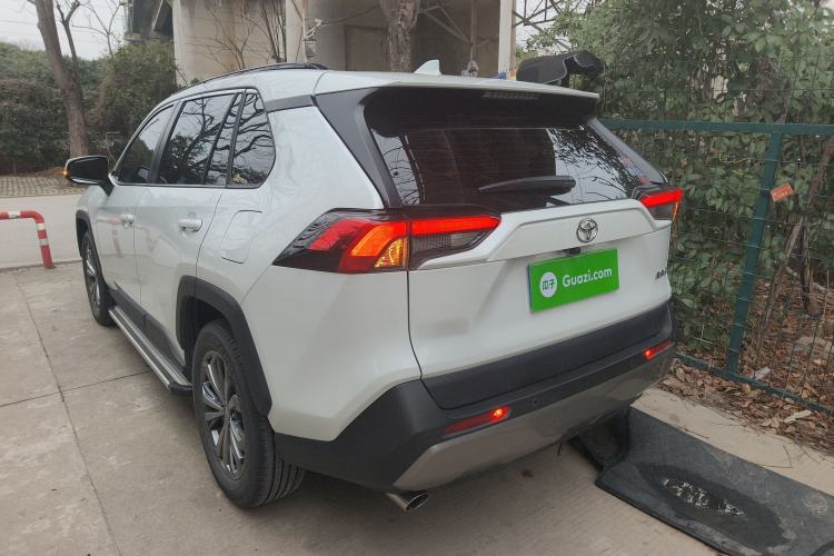 Used Toyota RAV4 2023 2.0L CVT Two-Wheel Drive Fashion Plus Edition