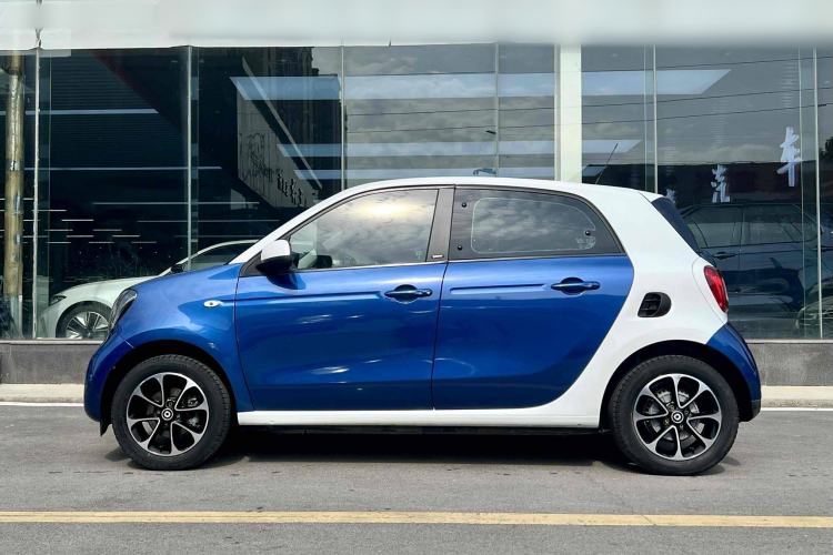 Used smart forfour 2016 1.0L 52 kW Passion Edition