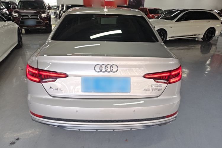 Used Audi A4L 2019 40 TFSI Fashion Version China V
