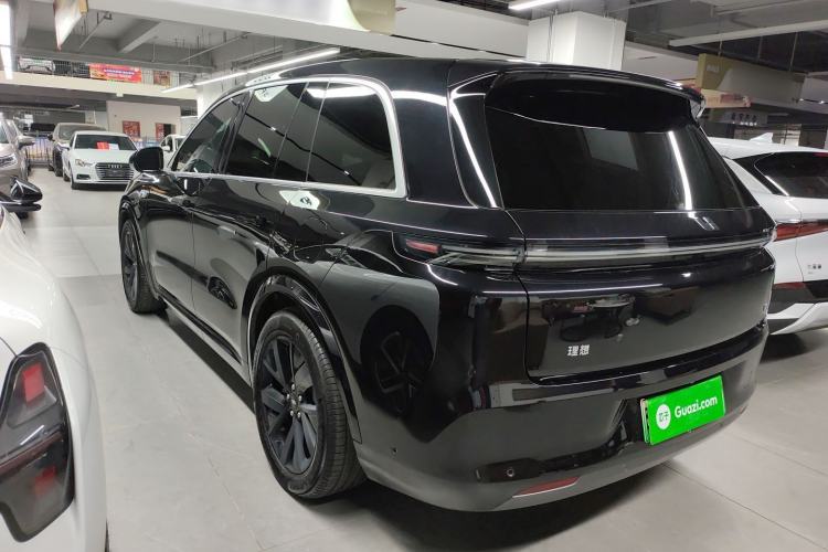 Used Li Auto L8 2023 Pro Model
