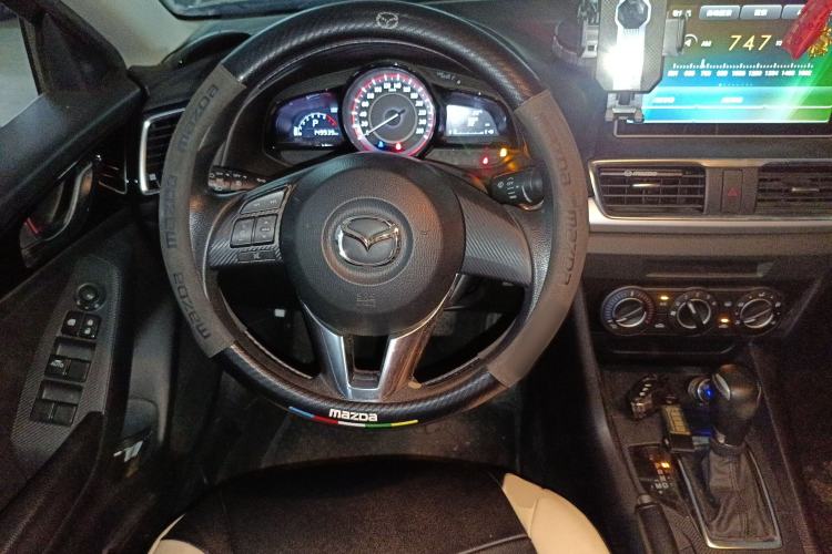 Used Mazda 3 Axela 2016 Sedan 1.5L Automatic Comfort Model

