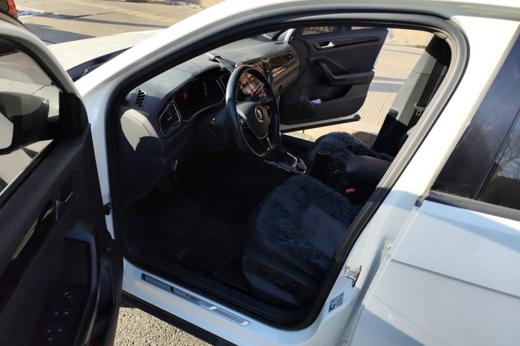 Used Volkswagen T-ROC 2018 280TSI DSG Four-Wheel Drive Luxury Version China V Emission Standard Left Front Seat