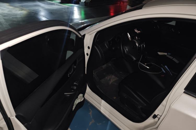 Used Nissan Tiida 2021 1.6L CVT Cool Edition Driver Seat