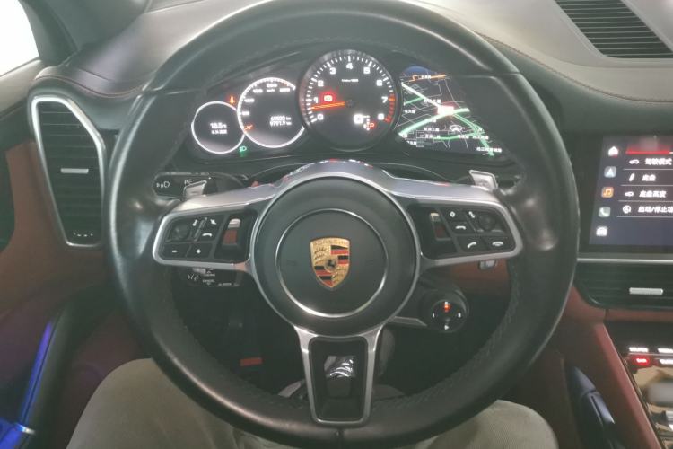 Used Porsche Cayenne 2023 Cayenne 3.0T Steering Wheel