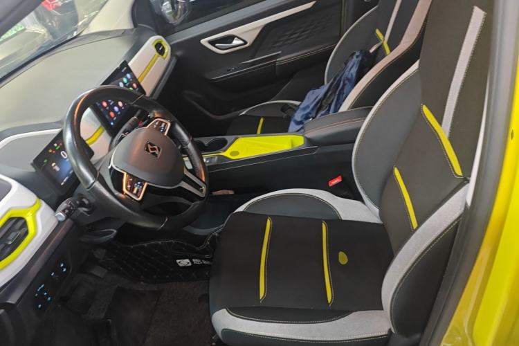 Used SOL E10X 2021 302 km Range Fashion Edition 31.4 kWh