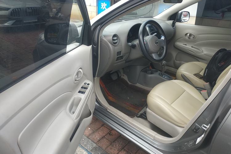 Used Nissan Sunny 2011 1.5XE CVT Comfort Edition Driver Seat