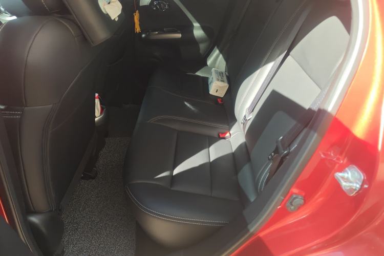 Used Infiniti ESQ 2014 1.6L Spontaneous Edition Left Rear Seat