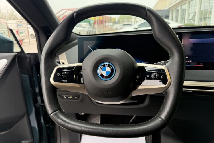 Used BMW iX 2022 xDrive40