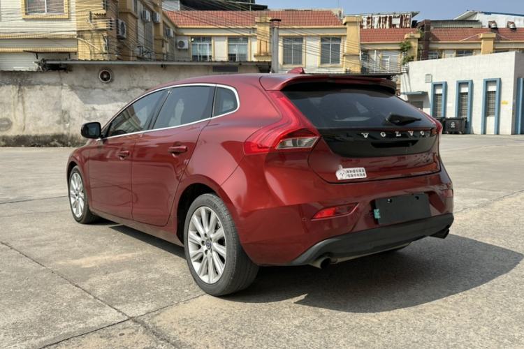 Used Volvo V40 2014 2.0T Zhiya Edition