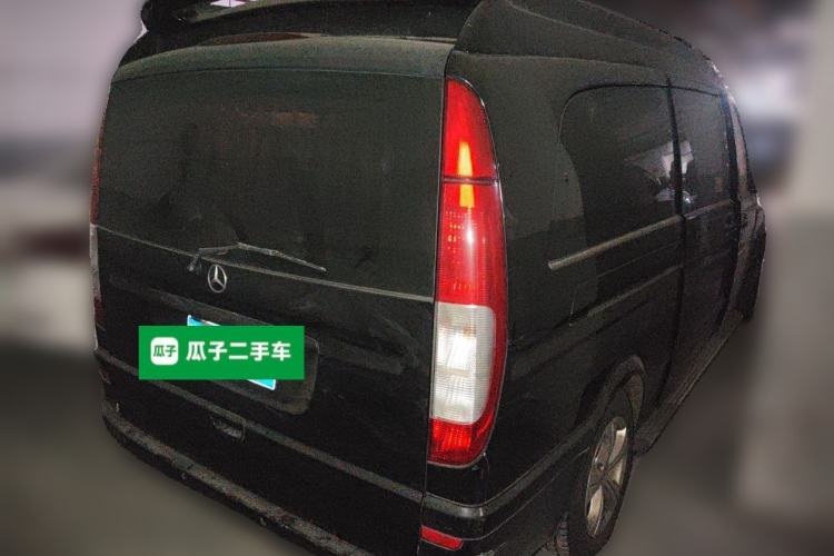 Used Mercedes-Benz Viano 2010 2.5L Luxury Edition