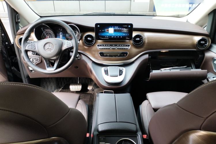 Used Mercedes-Benz V-Class 2022 V 260 L Long-wheelbase Luxury Edition